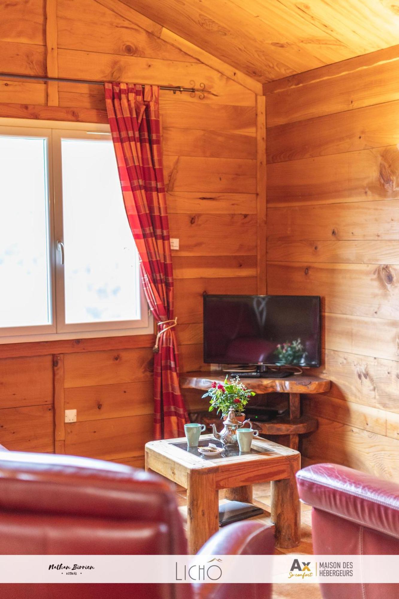 Les Balcons Montagnards Apartamento Ax-les-Thermes Exterior foto